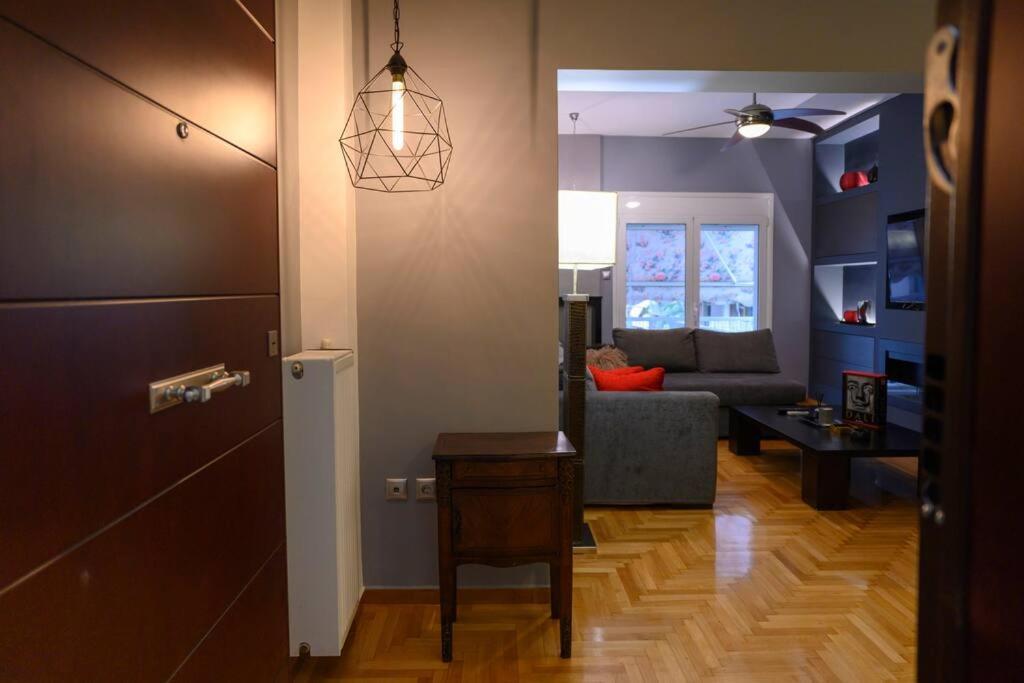 Metropolitan Prestigious 2 Bedroom Luxury Apartment *